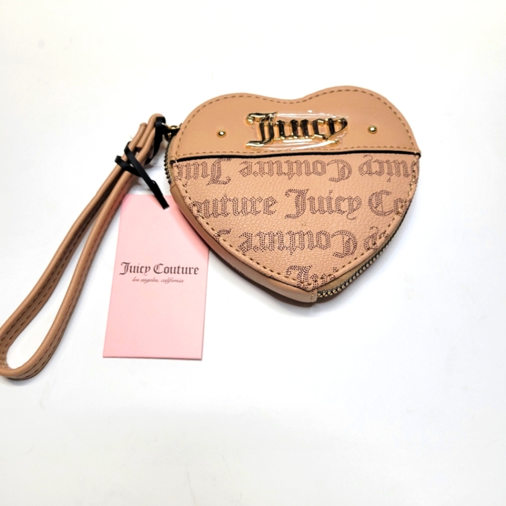 NWT JUICY COUTURE French Latte Heart Zip Around Wristlet